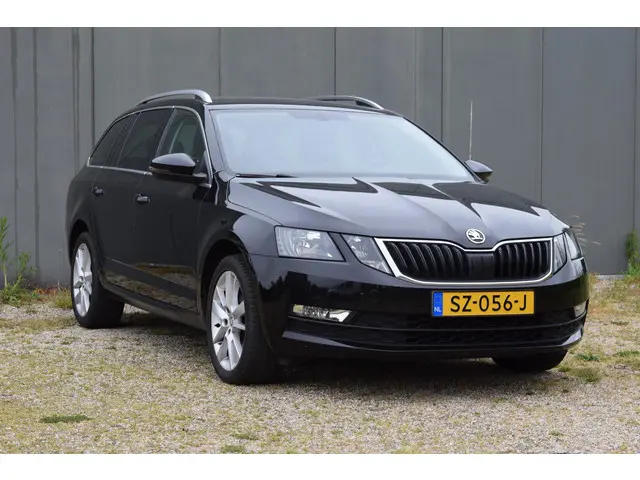 Škoda Octavia Combi 1.5 TSI Greentech Style 2018 Benzine 17