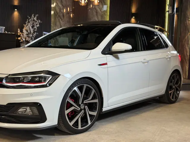 Volkswagen Polo 2.0 TSI GTI|PANO|BOMVOL! 2019 Benzine 6