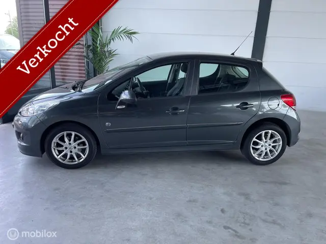 Peugeot 207 1.4 VTi Urban Move 2012 Benzine 2