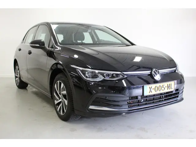 Volkswagen Golf 1.4 eHybrid Style 2024 Hybride Benzine 2