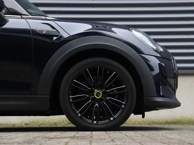 MINI Electric 3-deurs 2021 Elektrisch 6