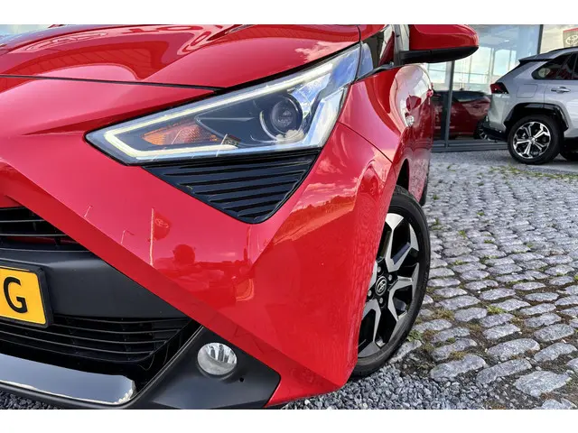 Toyota Aygo 1.0 VVT-i x-joy cabrio 2021 Benzine 4