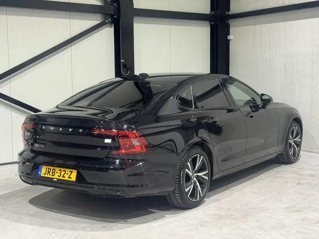 Volvo S90 2.0 T8 AWD R-Design 2021 Hybride Benzine 36