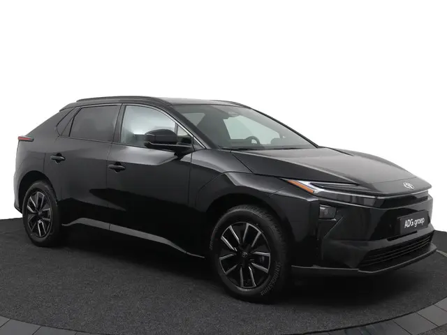 Toyota bZ4X Dynamic 73 kWh 2025 Elektrisch