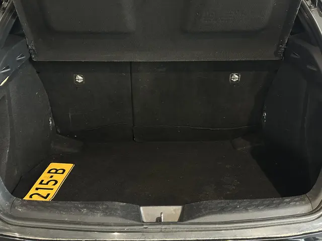 Toyota C-HR 1.2 Urban 2018 Benzine 9