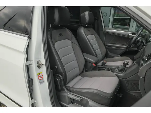 Volkswagen Tiguan 1.5 TSI R-Line Highline 2021 Benzine 12