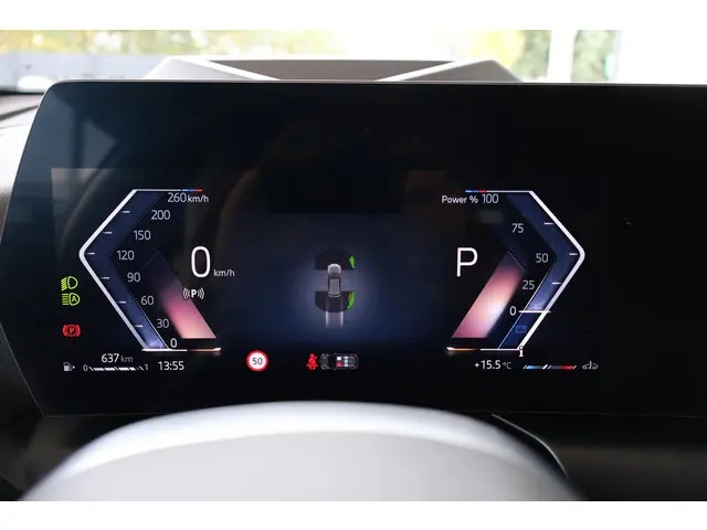 BMW 1 Serie 120 2024 Benzine 15