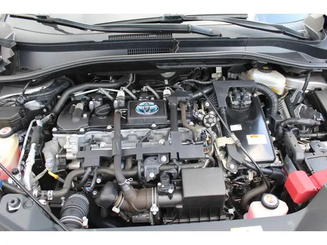 Toyota C-HR 1.8 Hybrid Active 2019 Hybride Benzine 23