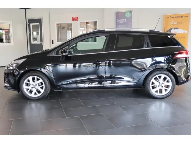 Renault Clio Estate 0.9 TCe Limited 2019 Benzine 6