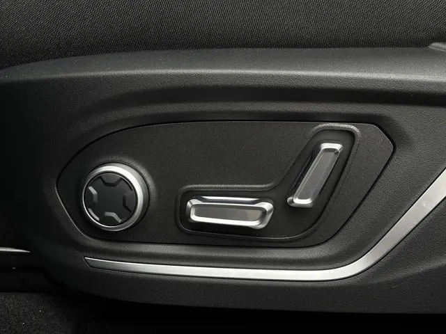 Lynk & Co 01 1.5 Plug-in Hybrid 2025 Hybride Benzine 28