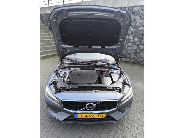 Volvo V60 2.0 B3 Momentum 2021 Hybride Benzine 31