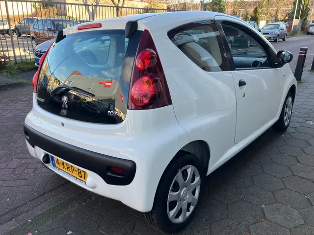Peugeot 107 1.0 Access Accent|Airco|APK jan'27 2013 Benzine 5