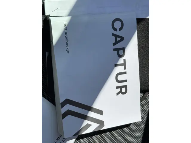Renault Captur 1.0 TCe 90 techno 2023 Benzine 38