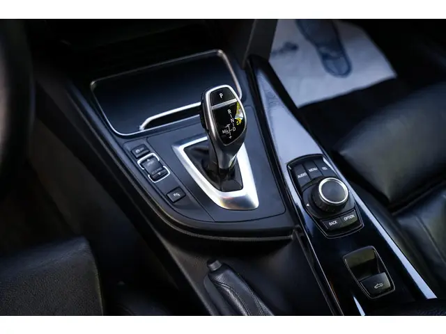 BMW 4 Serie Cabrio 428i Essential 2016 Benzine 15