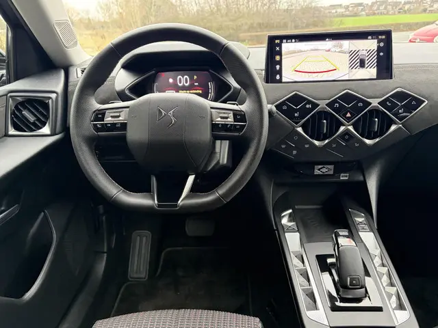 DS DS 3 1.2 Hybrid 136 Etoile 2025 Hybride Benzine 15