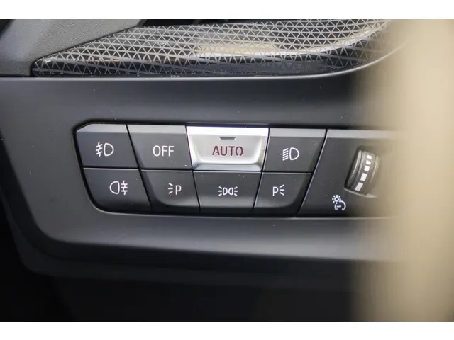 BMW 1 Serie 5-deurs 118i 2024 Benzine 30