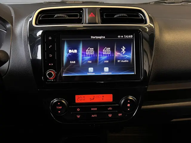 Mitsubishi Space Star 1.2 Instyle 2023 Benzine 12