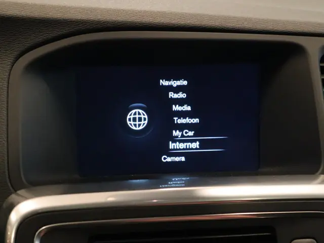 Volvo V60 1.5 T3 Ocean Race 2016 Benzine 24