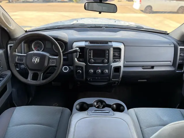 Dodge Ram 2500 SLT Hemi 5.7 V8 2018 LPG/Gas 9