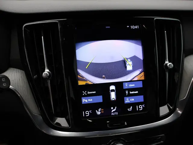 Volvo V60 Cross Country 2.0 B5 AWD Pro 2020 Benzine 12