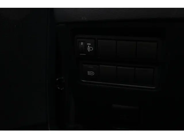 Toyota Yaris 1.5 Hybrid Active 2022 Hybride Benzine 13