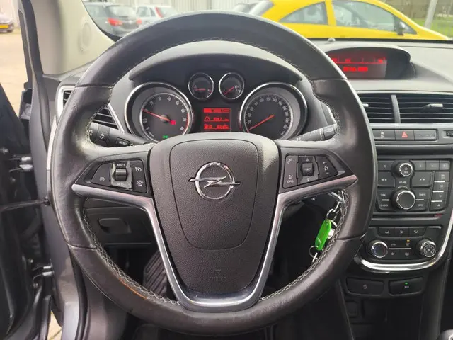 Opel Mokka 1.4 T Edition 4x4 2013 Benzine 9