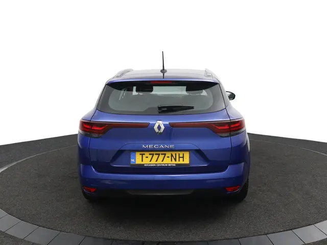 Renault Mégane Estate | 1700kg trekgewicht! | 2023 Benzine 38