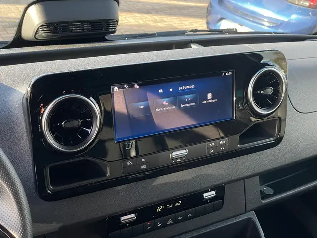 Mercedes-Benz Sprinter 315 1.9 CDI L2H2 RWD 2024 Diesel 12