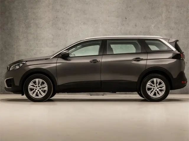 Peugeot 5008 2