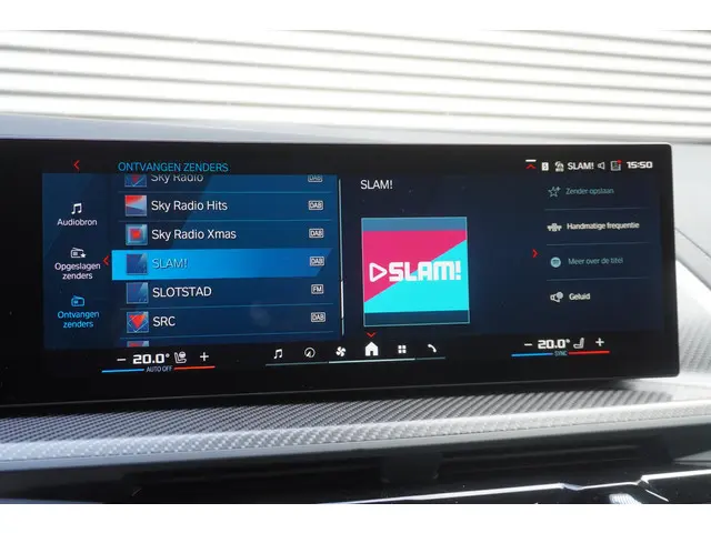 BMW XM 50e 2025 Hybride Benzine 31