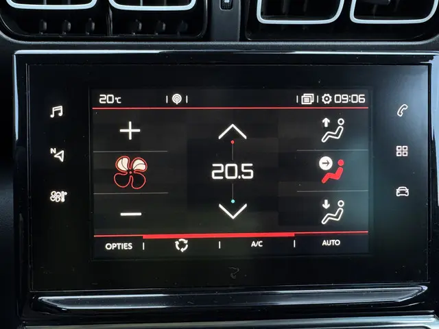 Citroën C3 Aircross 1.2 PureTech S&S Shine 2019 Benzine 16