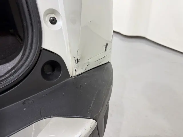 Peugeot 2008 1.2 Blue Lease Allure 2021 Benzine 26