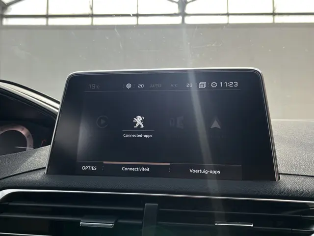 Peugeot 5008 PureTech 130 GT-Line 2019 Benzine 16