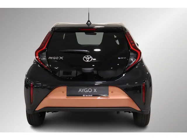 Toyota Aygo X Hybrid 115 pulse, 2026 Hybride Benzine 4