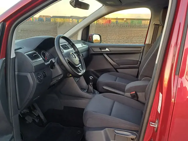 Volkswagen Caddy Maxi 1.0 TSI Comfortline 2016 Benzine 18