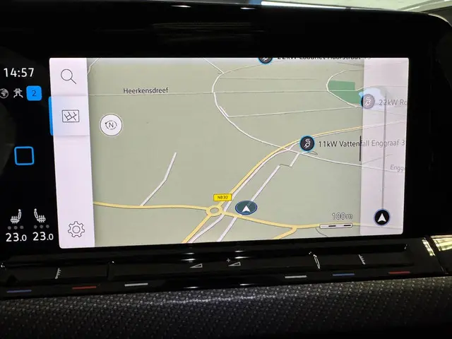 Volkswagen Golf 1.5 eTSI R-Line 2022 Benzine 39