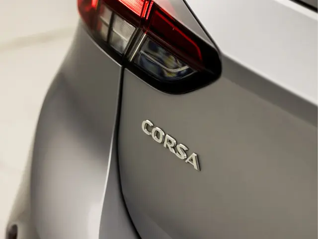 Opel Corsa 1.2 Sport 2021 Benzine 24