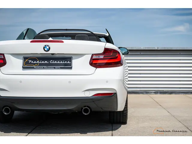 BMW 2 Serie Cabrio M235i Executive 2015 Benzine 20