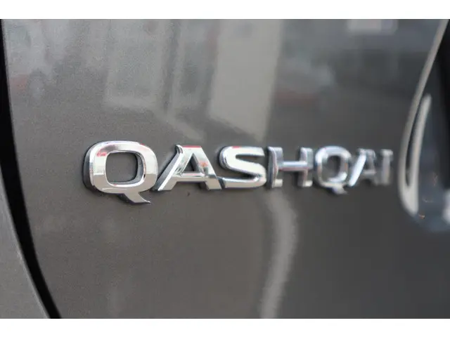 Nissan QASHQAI 1.2 VISIA SAFETY-PACK 2017 Benzine 32