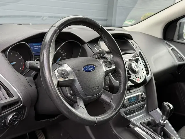 Ford Focus Wagon 1.6 EcoBoost Titanium 2012 Benzine 21