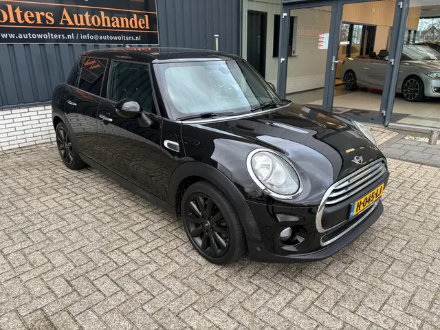 MINI One Mini 1.2 Chili Business *pano 2016 Benzine 4