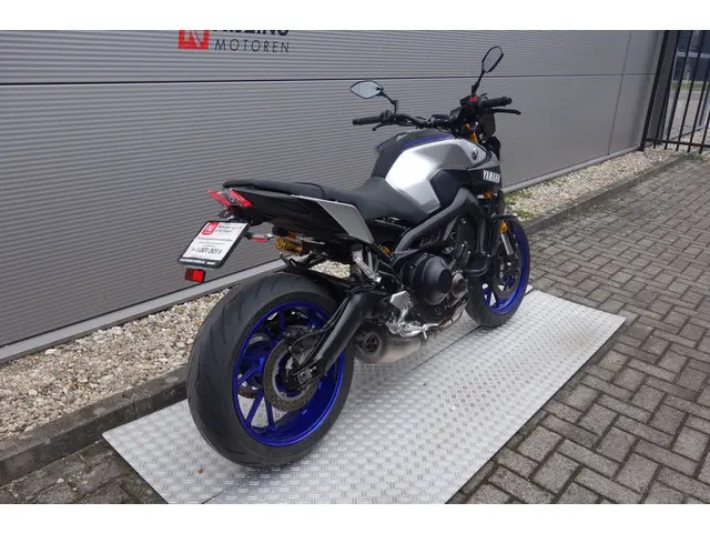 Yamaha MT 09 3