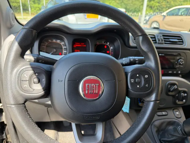 Fiat Panda 1.2 Lounge 2018 Benzine 17