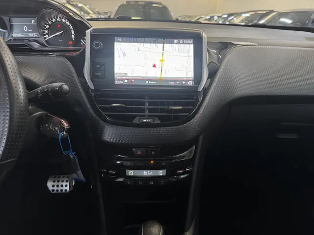 Peugeot 208 1.2 PureTech GT-Line 2019 Benzine 15