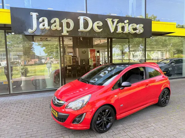 Opel Corsa 1.4-16V COLOR OPC LINE 2013 Benzine