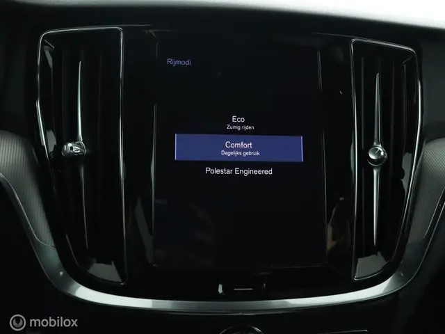 Volvo V60 2.0 T4 R-Design / polestar 211pk 2019 Benzine 24