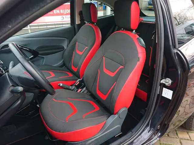 Ford Ka 1.2 inj. 69-pk Titanium X Black & Red 2015 Benzine 4
