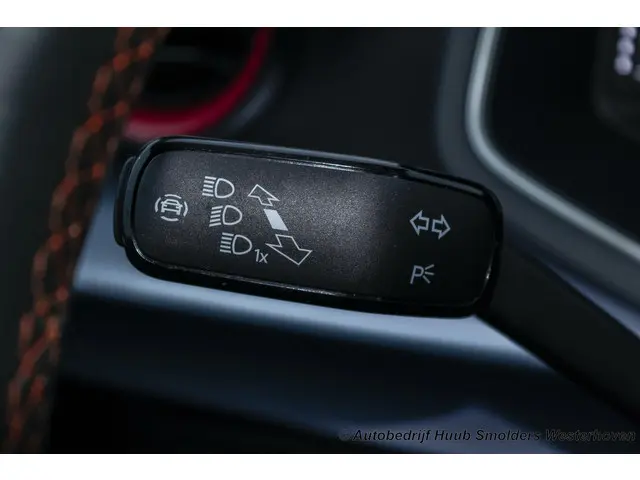 SEAT Ibiza 1.0 EcoTSI FR Business Intense 2022 Benzine 25