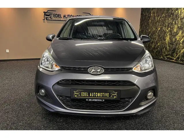 Hyundai i10 1.0i i-Motion Comfort 2015 Benzine 2