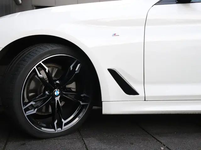 BMW 5 Serie Touring 520i High Executive 2019 Benzine 18